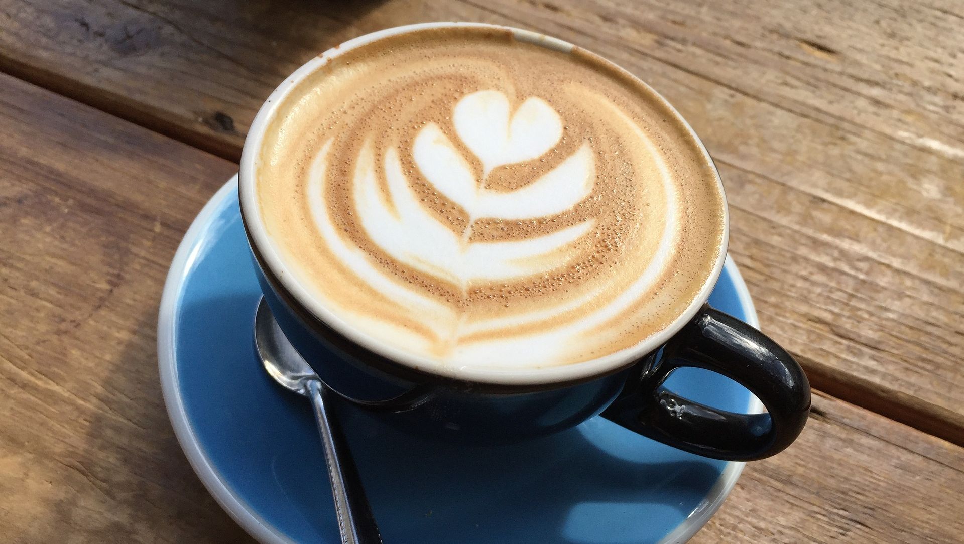 Tasse mit Cappuccino